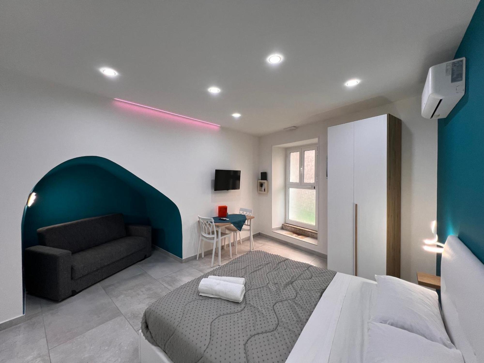 Appartement Number 8 *