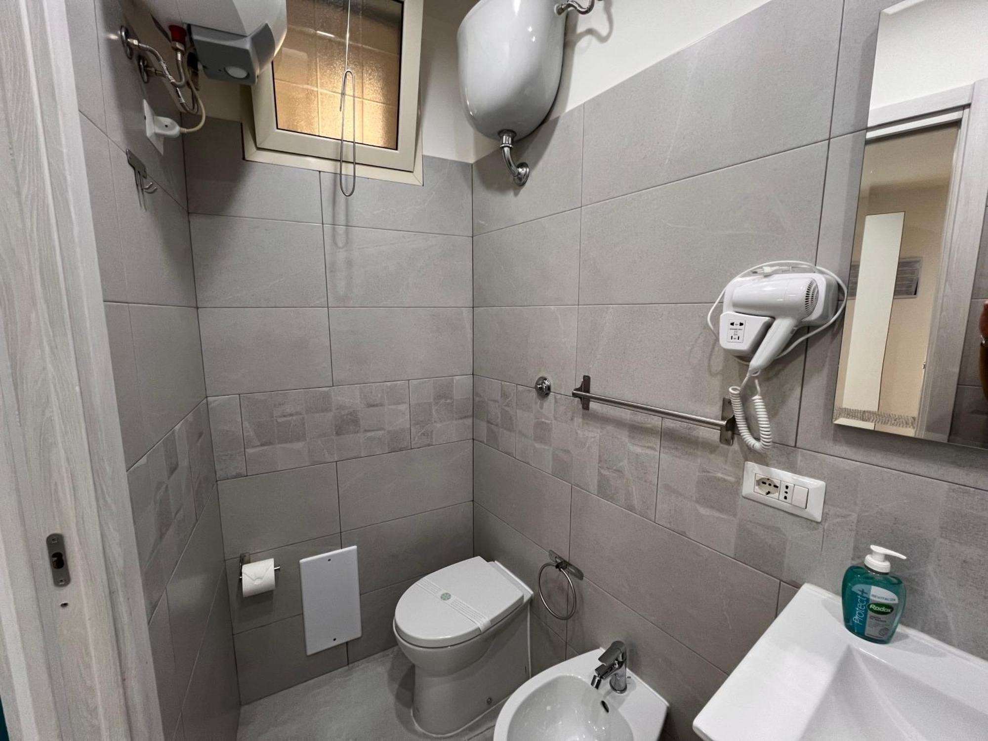 Appartement Number 8 Naples
